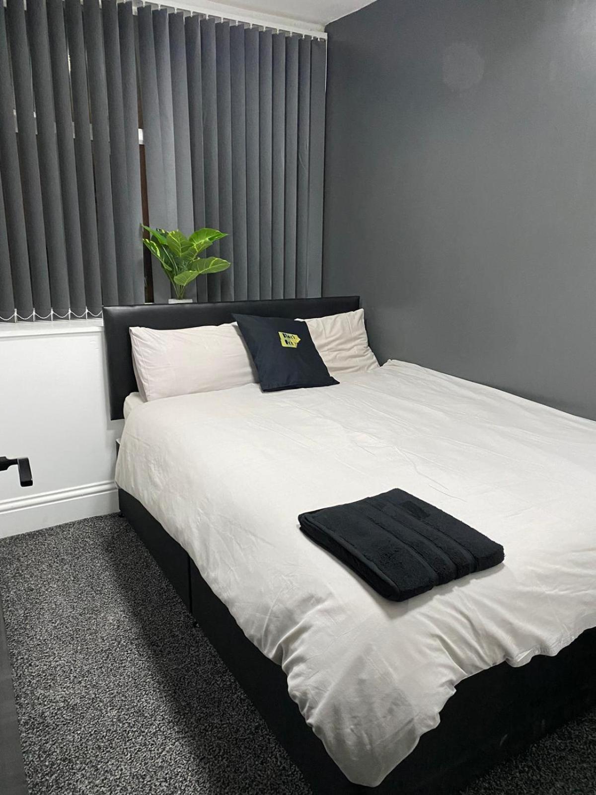 Black Ocean Holiday Apartments Blackpool Buitenkant foto