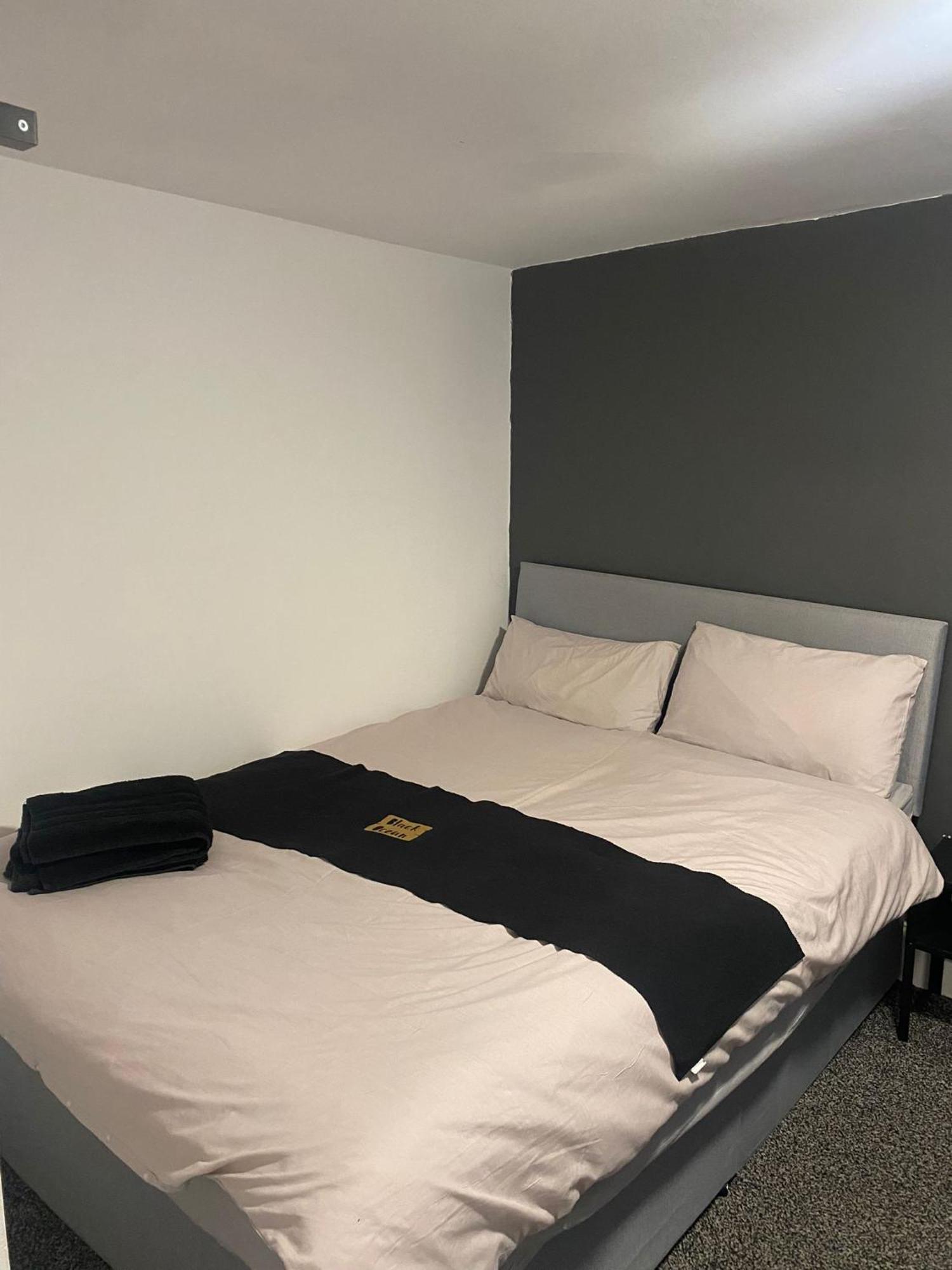Black Ocean Holiday Apartments Blackpool Buitenkant foto